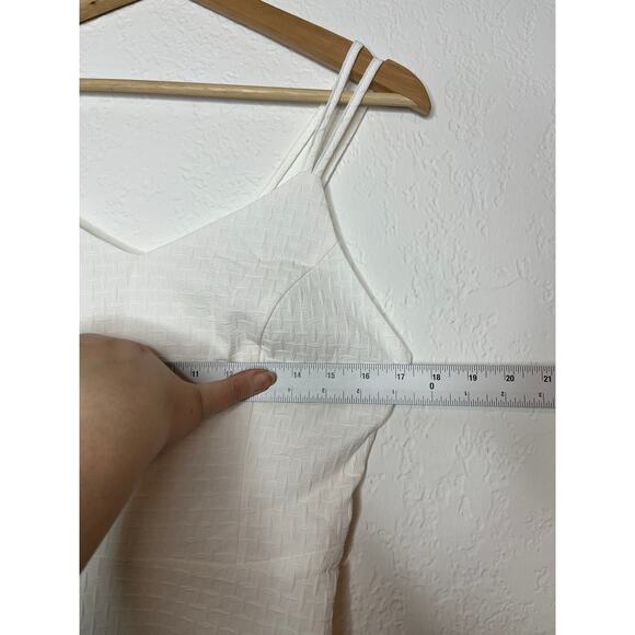 Commense White Criss Cross Backless Mini Dress M NWT - Picture 7 of 10